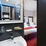 Grand Amelot Hotel