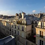 Grand Amelot Hotel