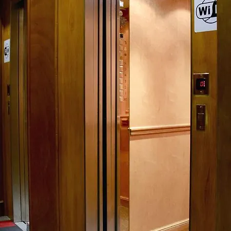 Grand Amelot Paříž