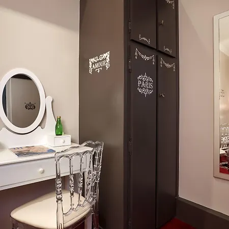 Hotel Grand Amelot 3*