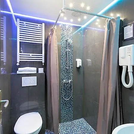 Grand Amelot Hotell
