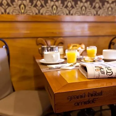 Hotell Grand Amelot 3*