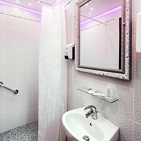 Grand Amelot Hotell