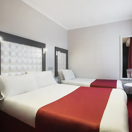 Hotel Grand Amelot 3*