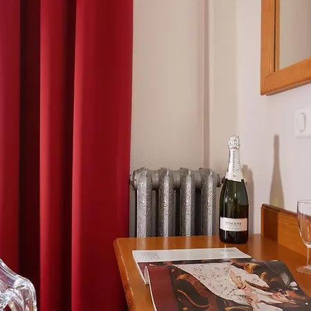 Grand Amelot Paříž