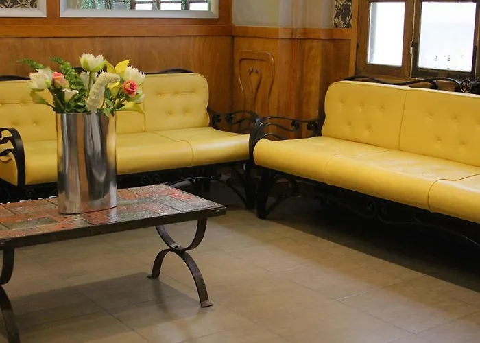 Hotel Grand Amelot 3*