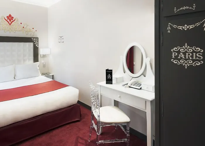 Hotel Grand Amelot 3*