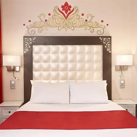 Grand Amelot Hotel 3*