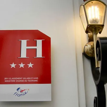 Otel Grand Amelot Paris