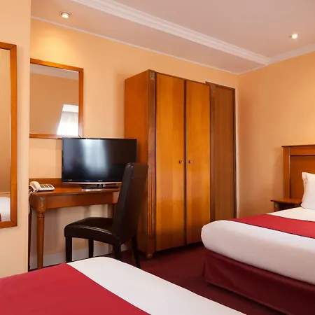 Hotel Grand Amelot 3*