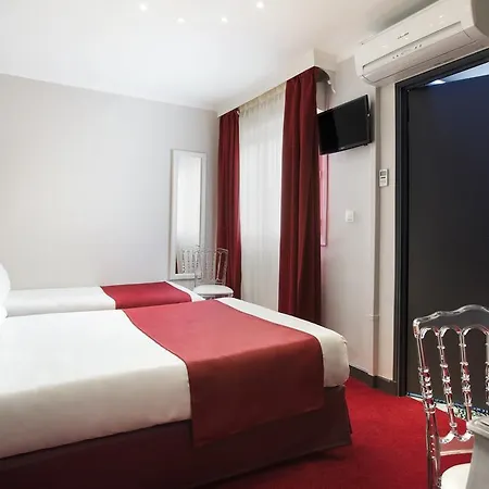 Grand Amelot Hotel 3*