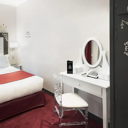 Hotel Grand Amelot 3*