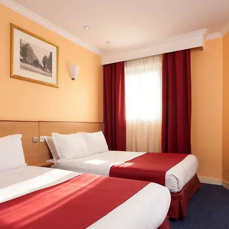 Grand Amelot Hotel