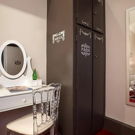 Hotel Grand Amelot Parigi